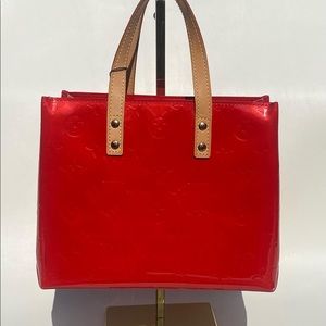 AUTHENTIC Louis Vuitton vernis reade pm